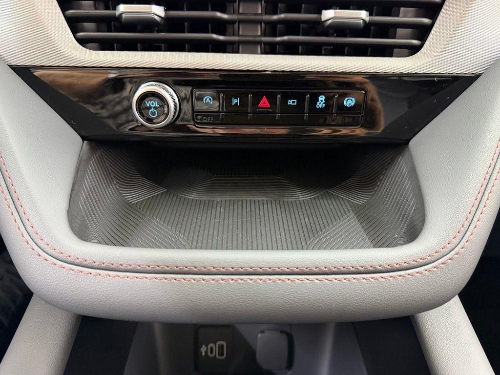 Ford Explorer  2026