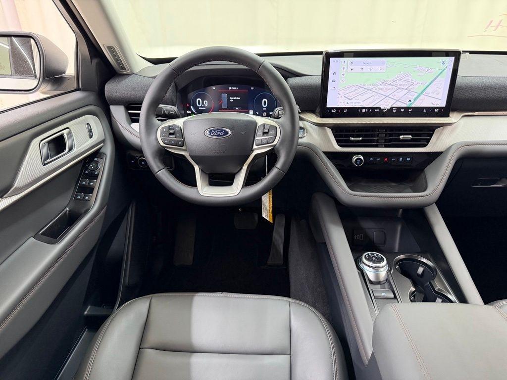 Ford Explorer  2026
