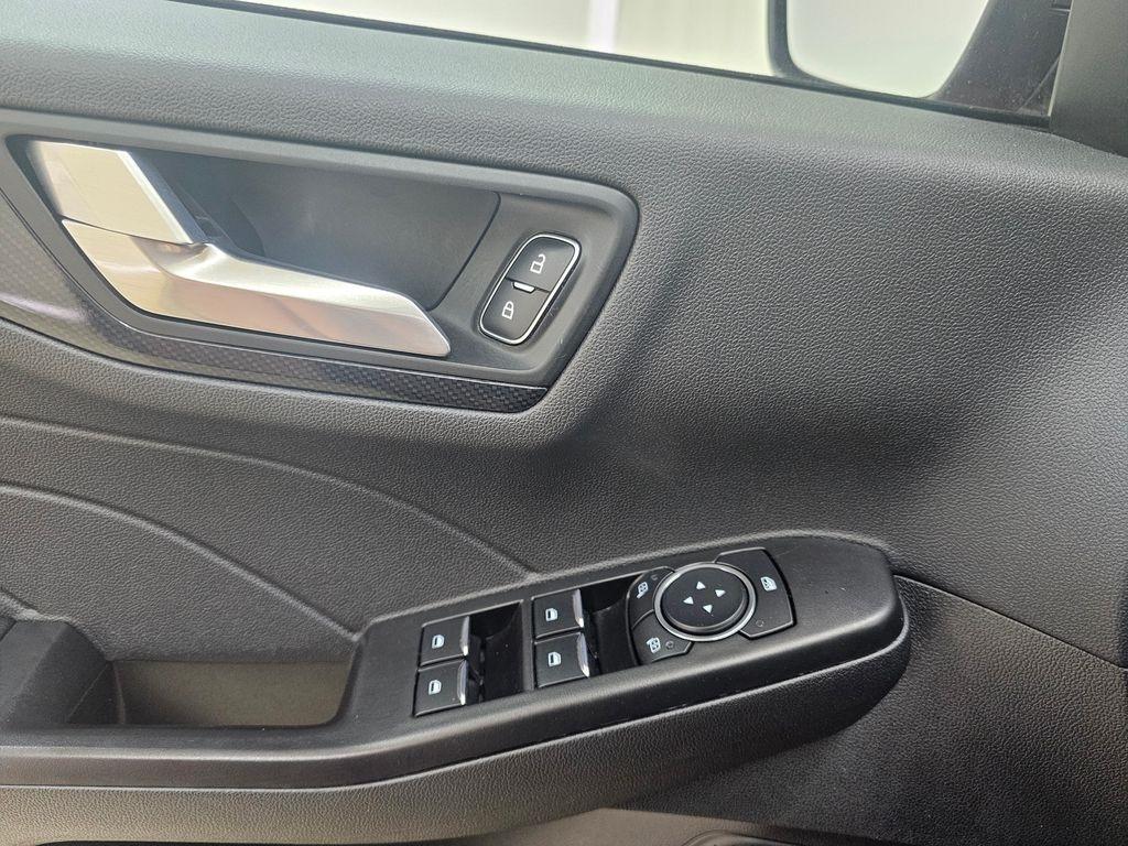Ford Escape  2025