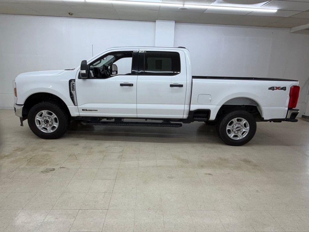 Ford F-250 SD  2025