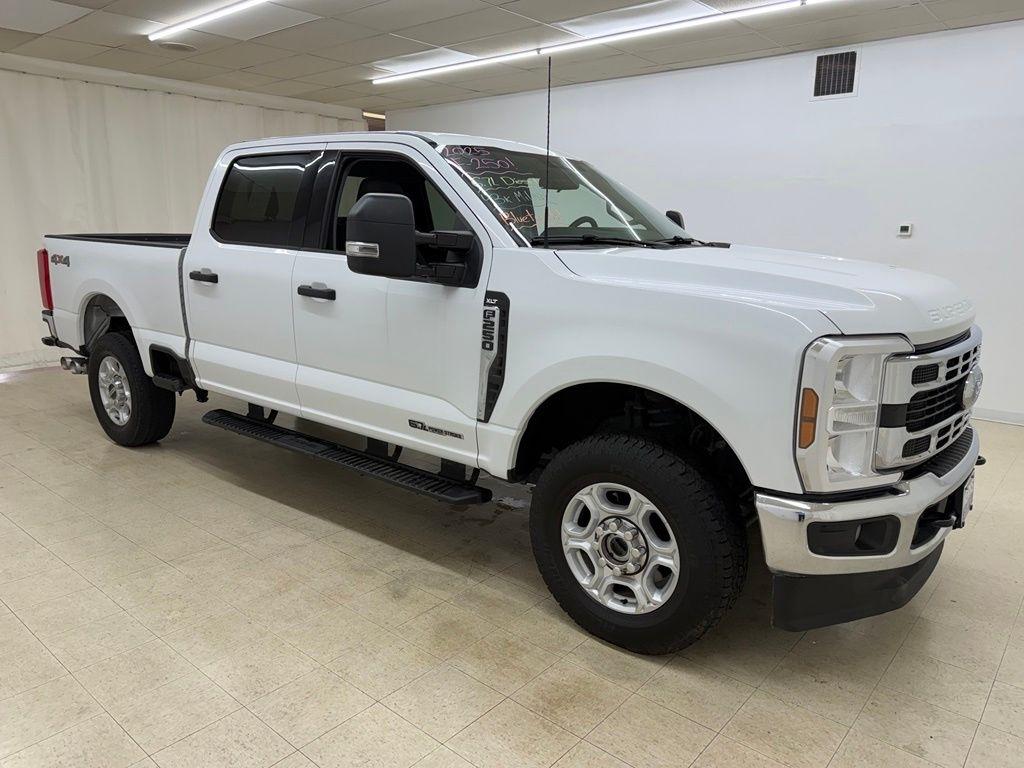 Ford F-250 SD  2025