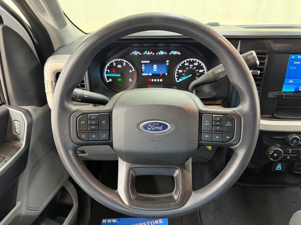 Ford F-250 SD  2025