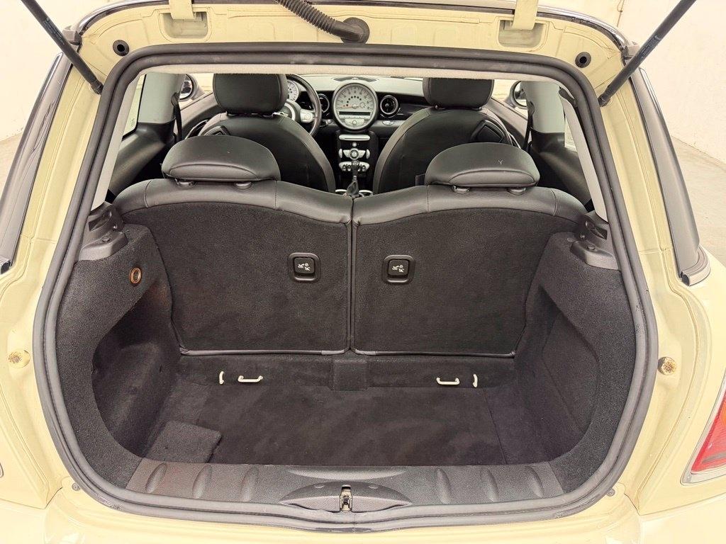 MINI Cooper  2010