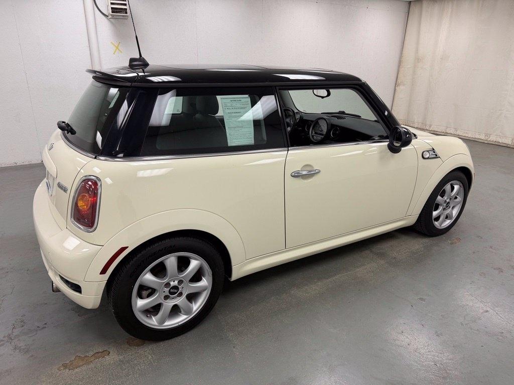 MINI Cooper  2010