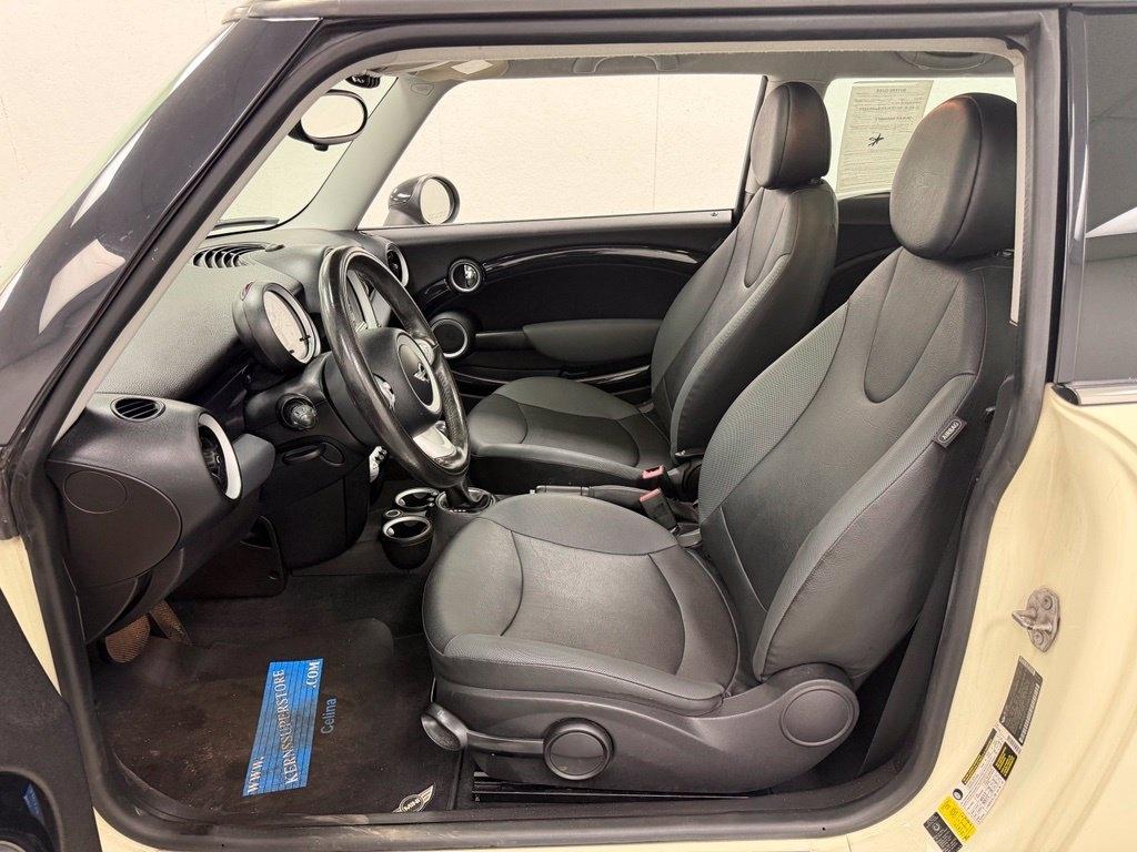 MINI Cooper  2010