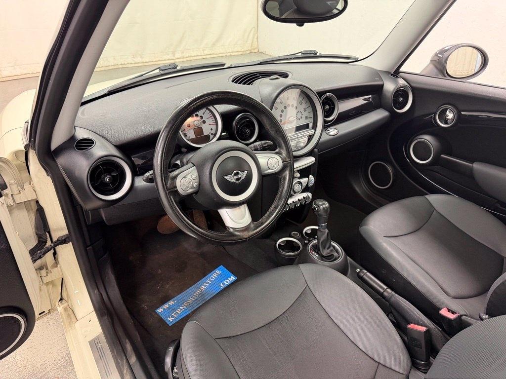 MINI Cooper  2010
