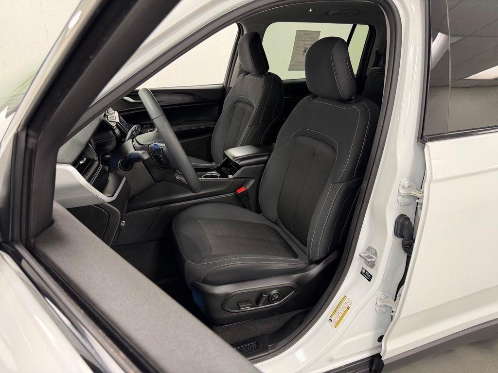 Jeep Grand Cherokee L  2023