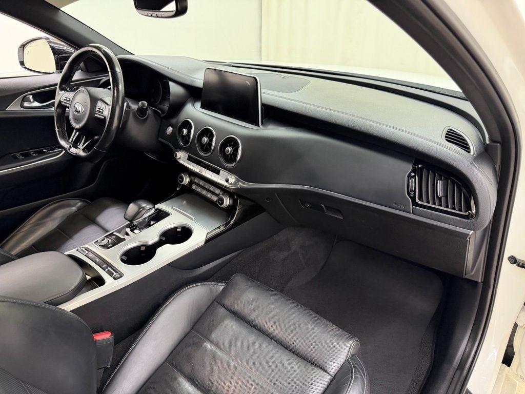 Kia Stinger  2018