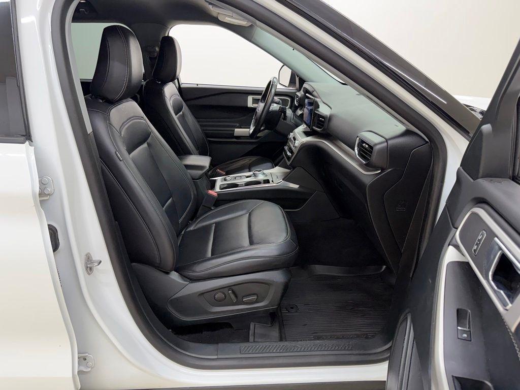 Ford Explorer  2021