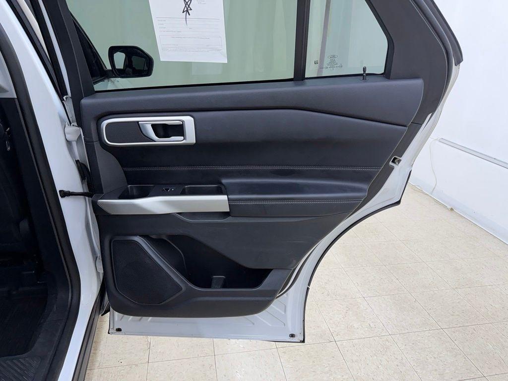 Ford Explorer  2021