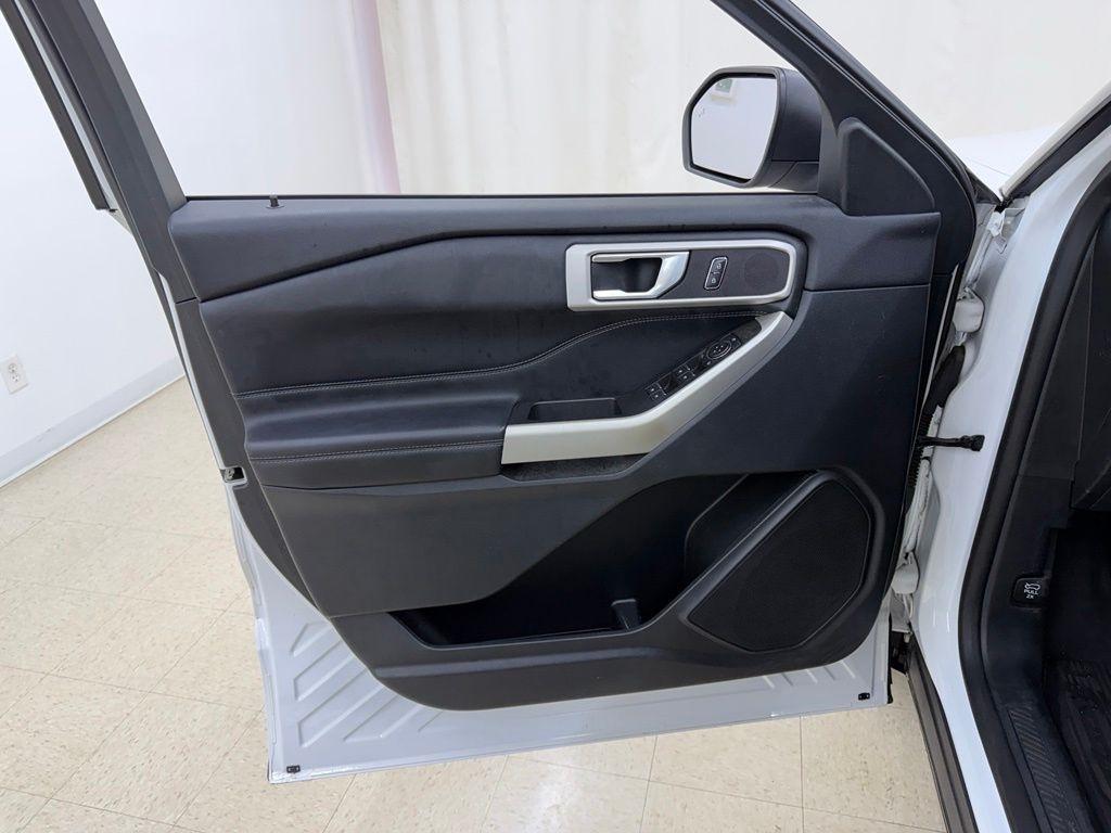 Ford Explorer  2021