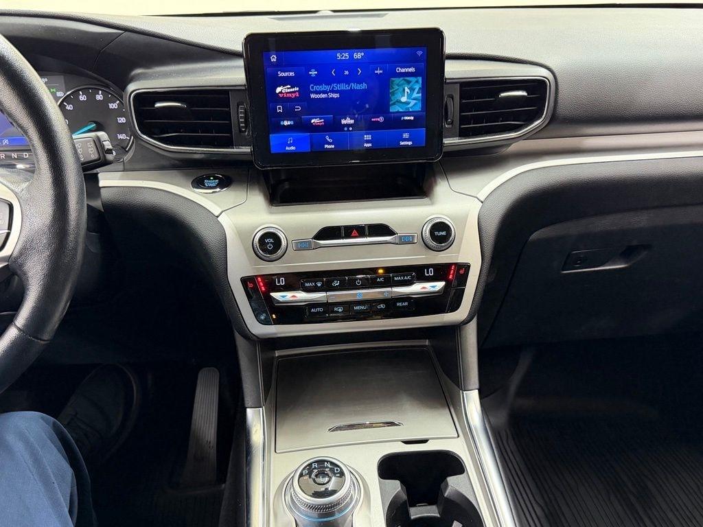 Ford Explorer  2021
