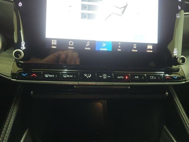Jeep Wagoneer L  2024