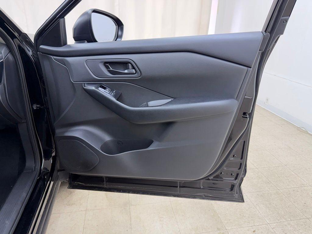 Nissan Rogue  2024