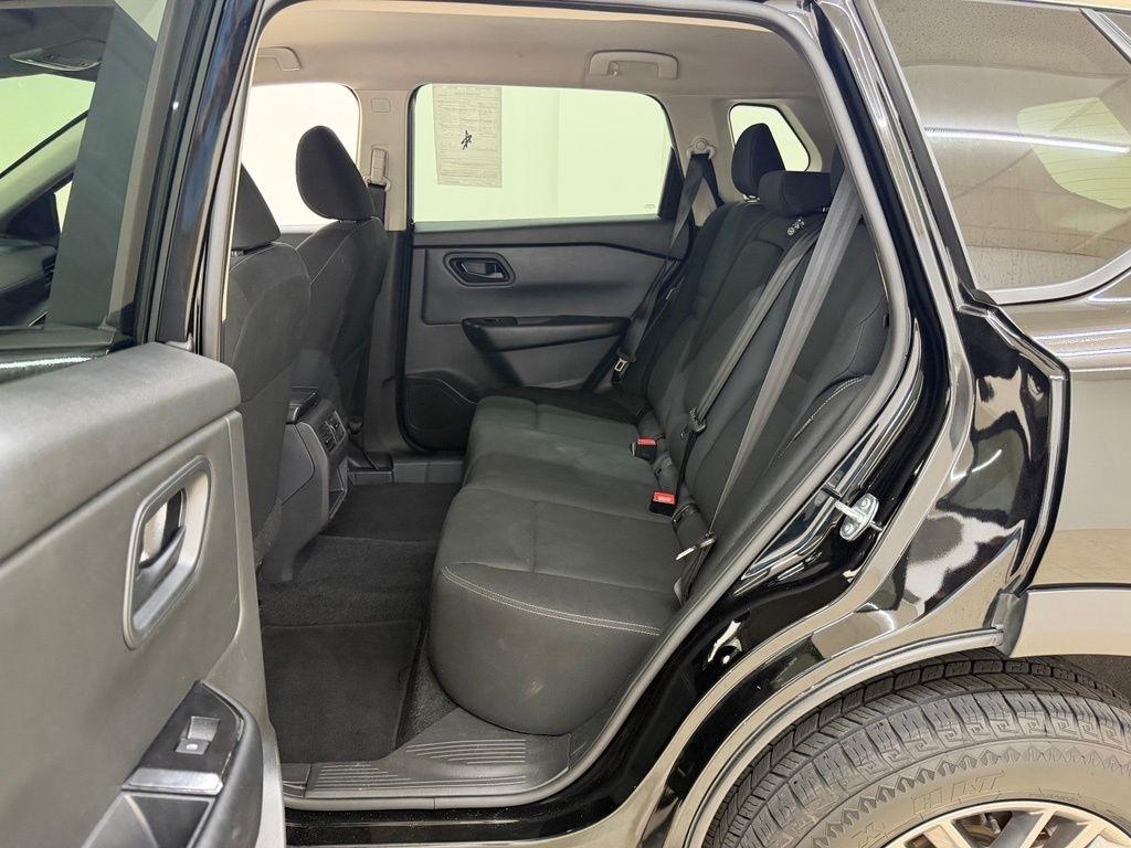 Nissan Rogue  2024