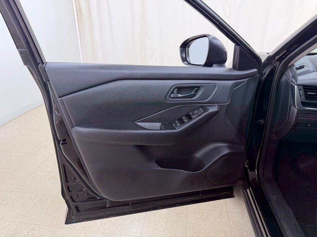 Nissan Rogue  2024