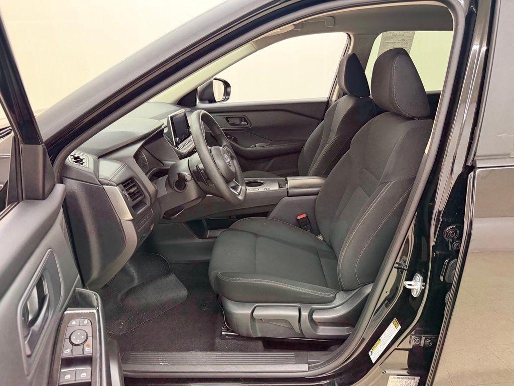 Nissan Rogue  2024