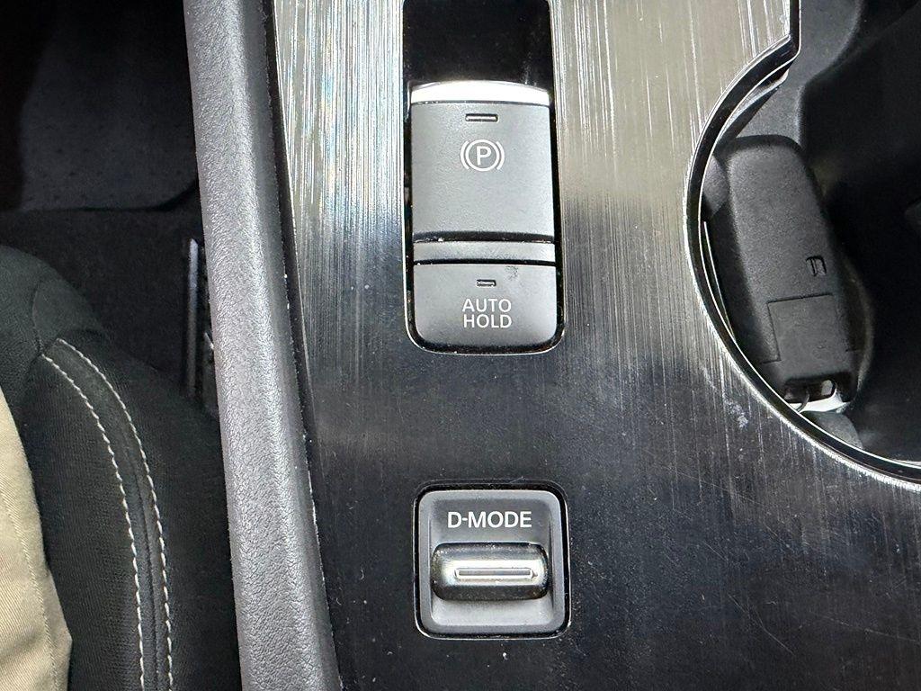 Nissan Rogue  2024