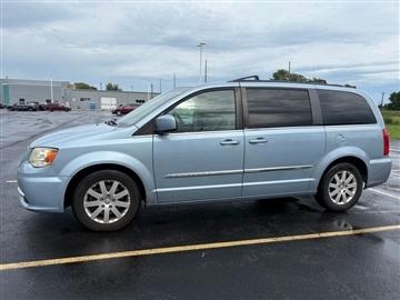 2013 Chrysler Town & Country 