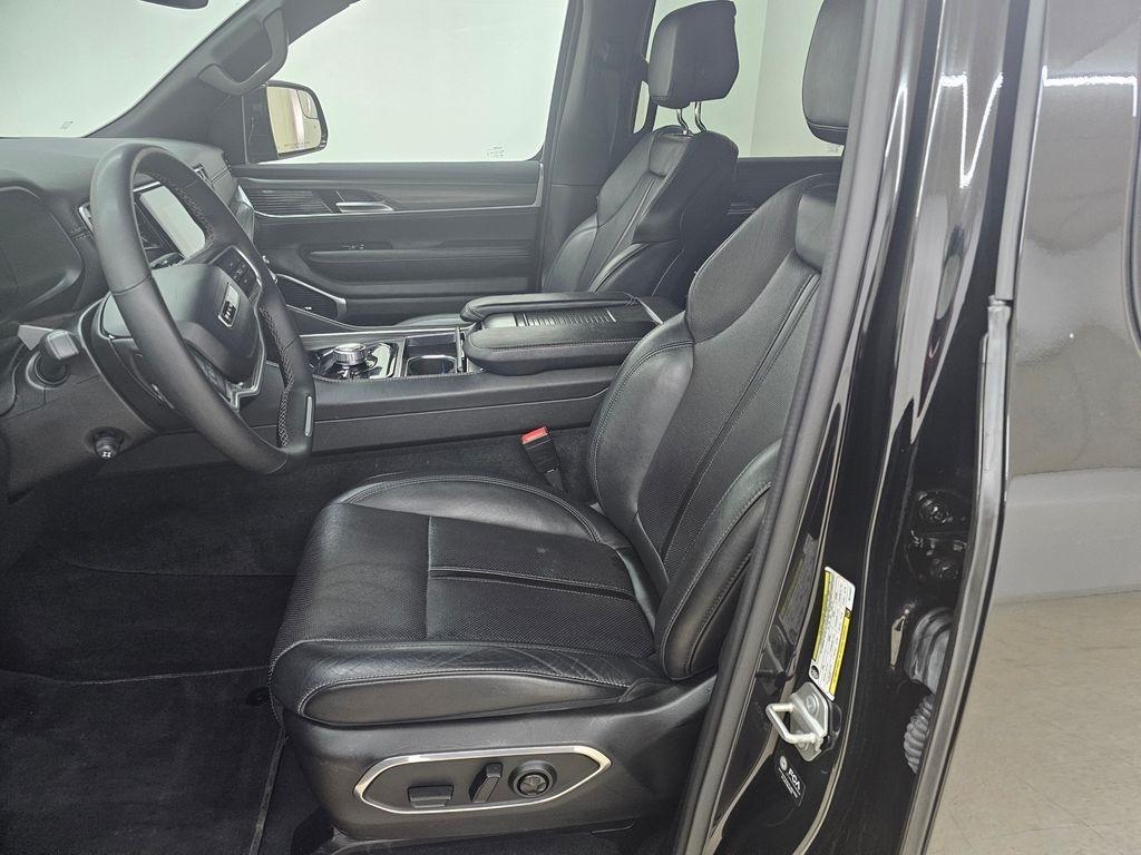 Jeep Wagoneer L  2024