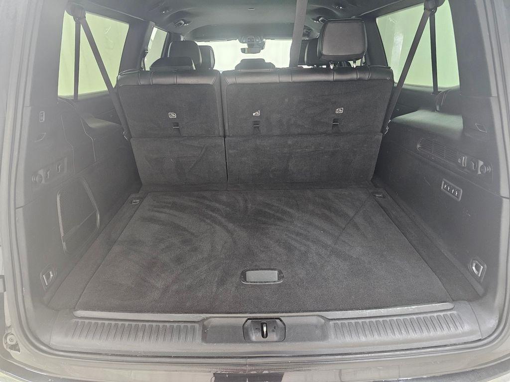 Jeep Wagoneer L  2024