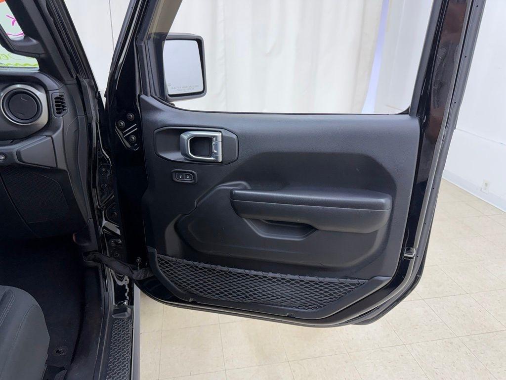 Jeep Gladiator  2021