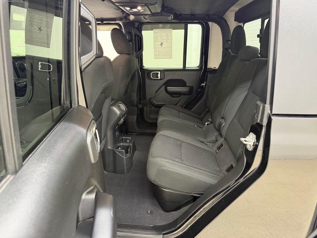 Jeep Gladiator  2021