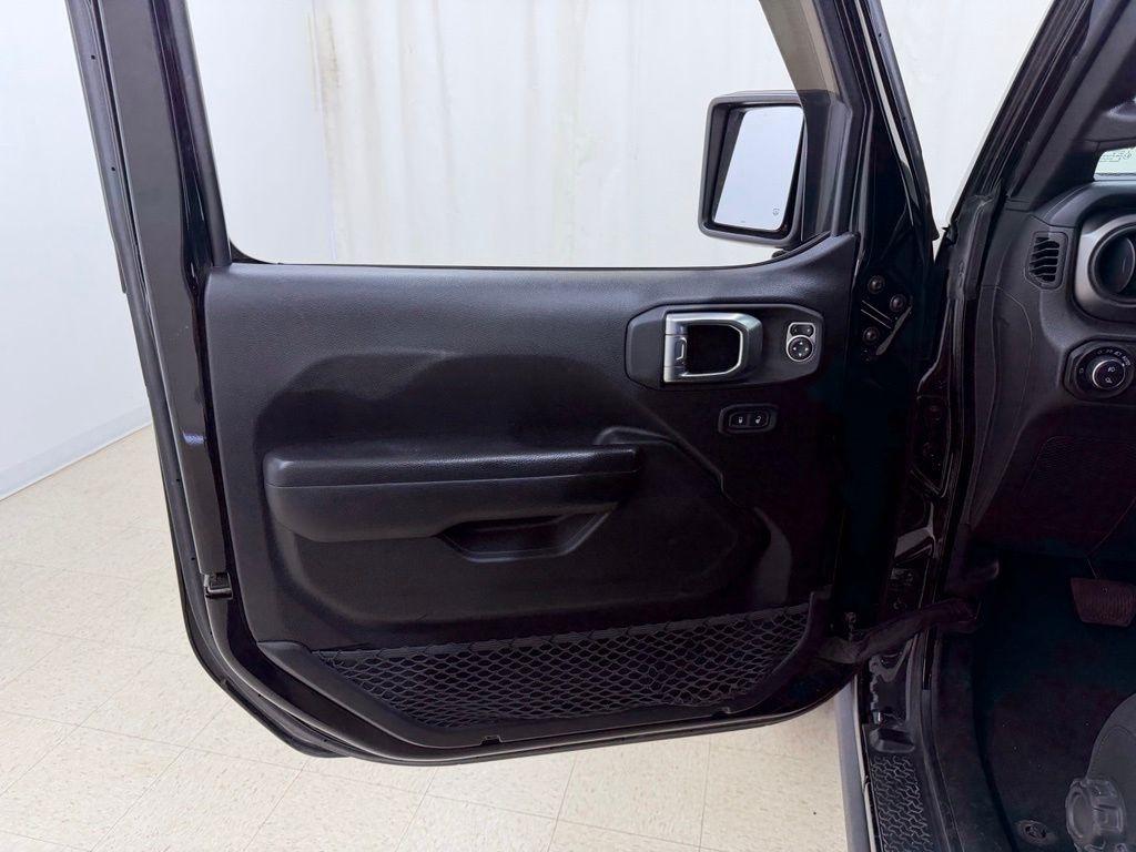 Jeep Gladiator  2021