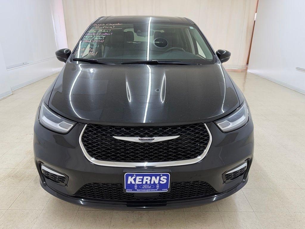 Chrysler Pacifica  2023