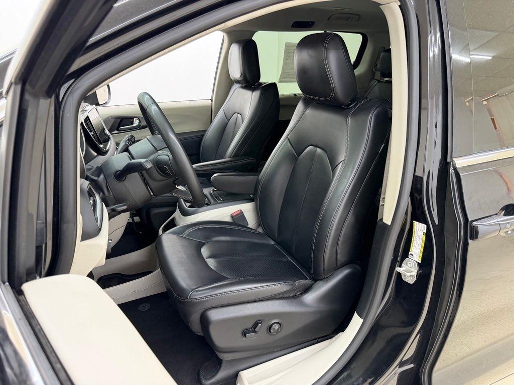 Chrysler Pacifica  2023