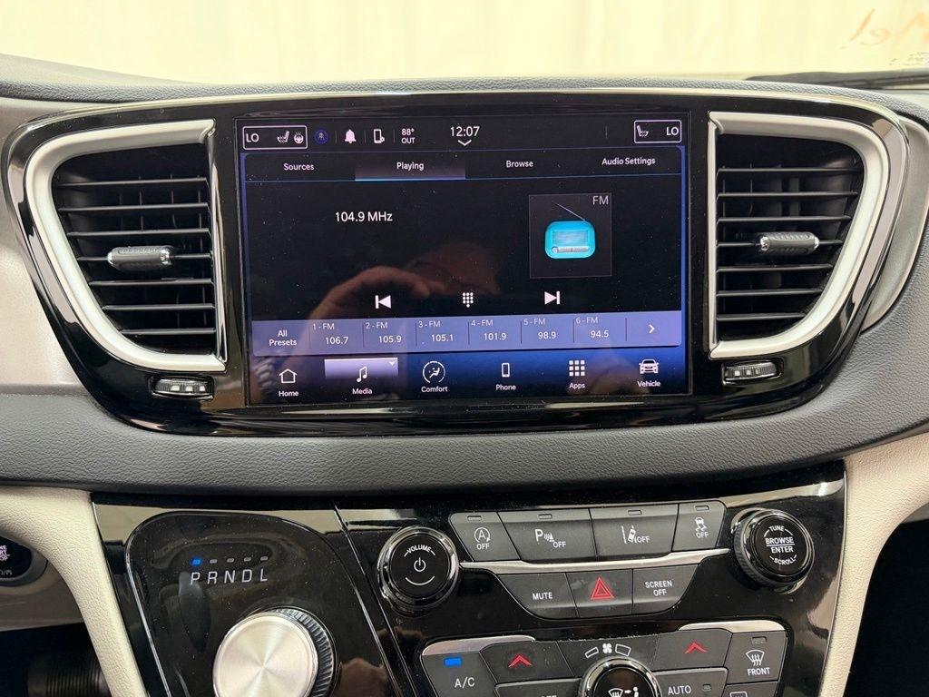 Chrysler Pacifica  2023