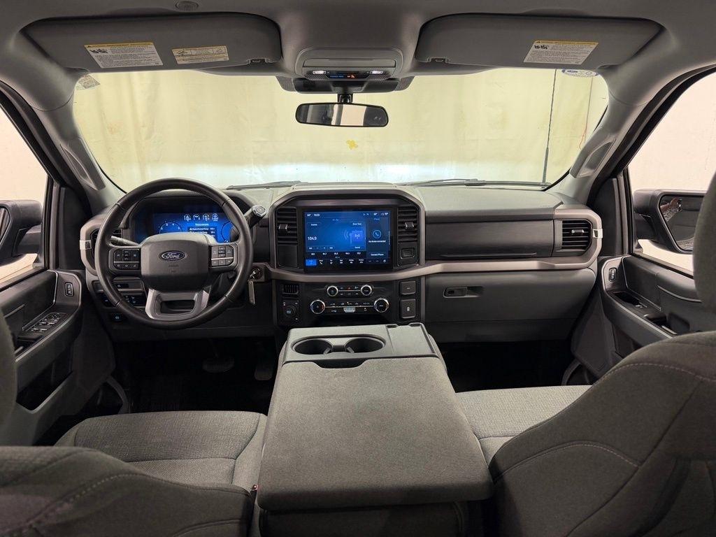 Ford F-150  2025