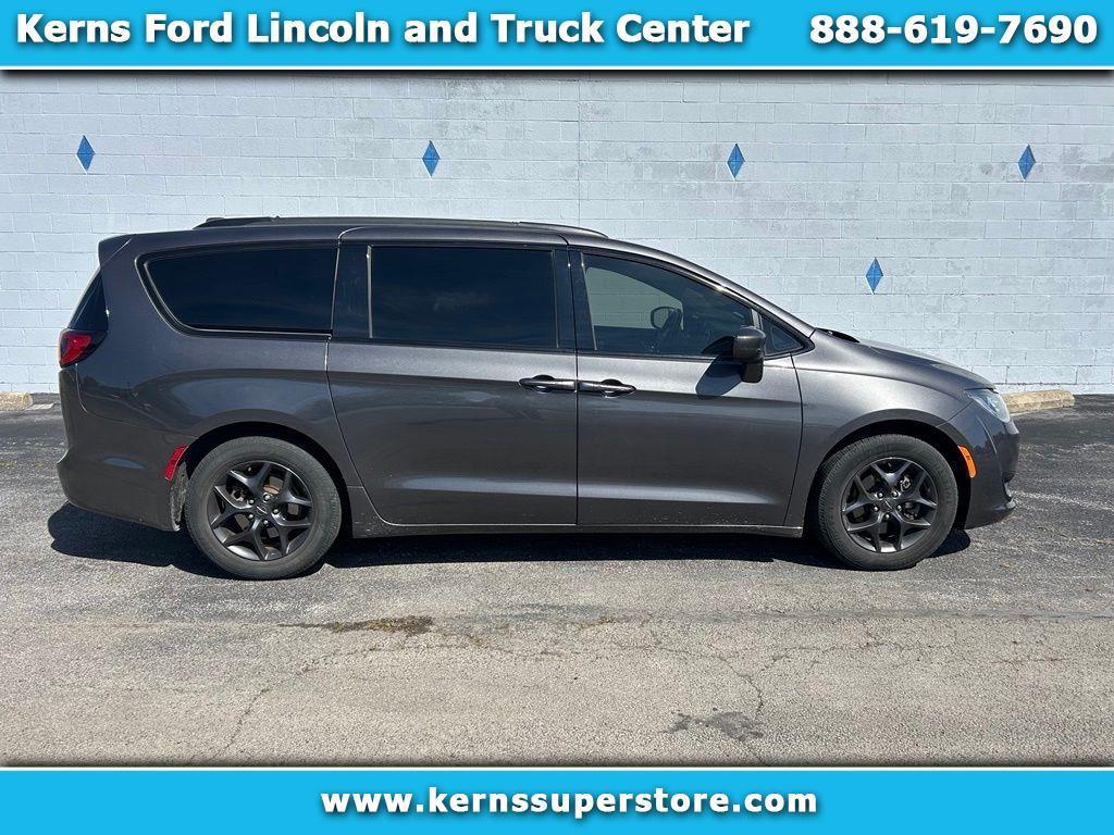 Chrysler Pacifica  2019