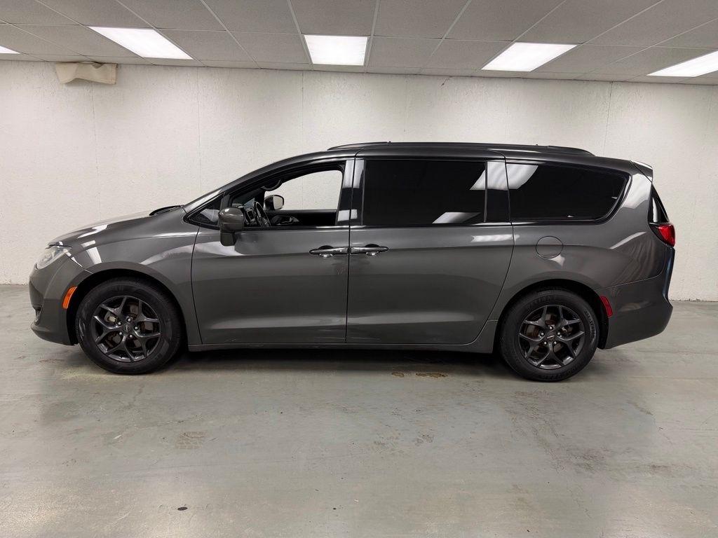Chrysler Pacifica  2019