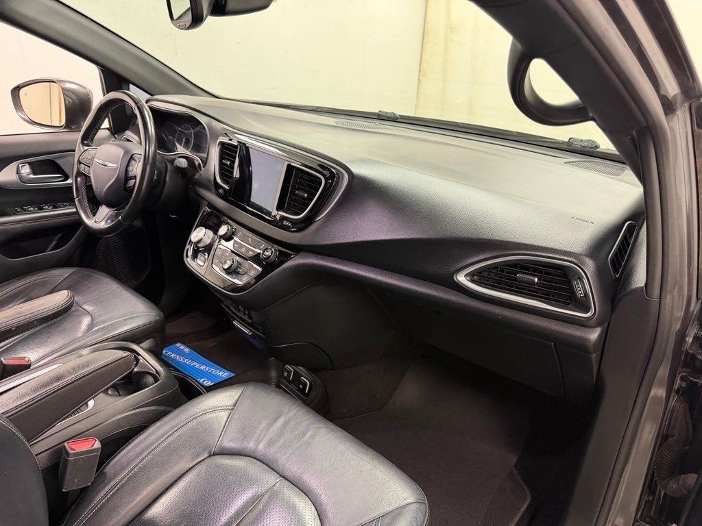 Chrysler Pacifica  2019