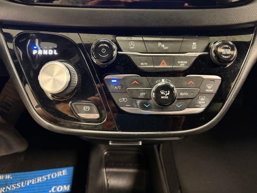 Chrysler Pacifica  2019