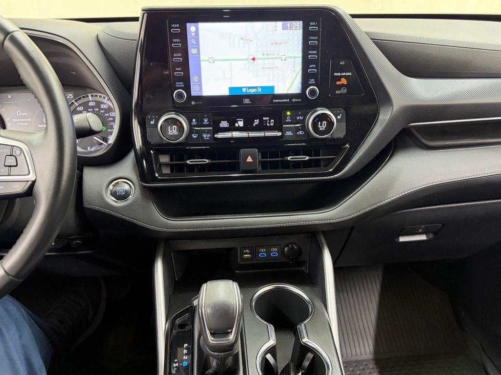 Toyota Highlander  2022