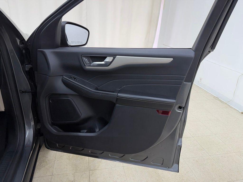 Ford Escape  2022
