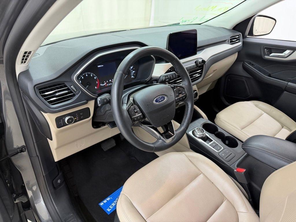 Ford Escape  2022