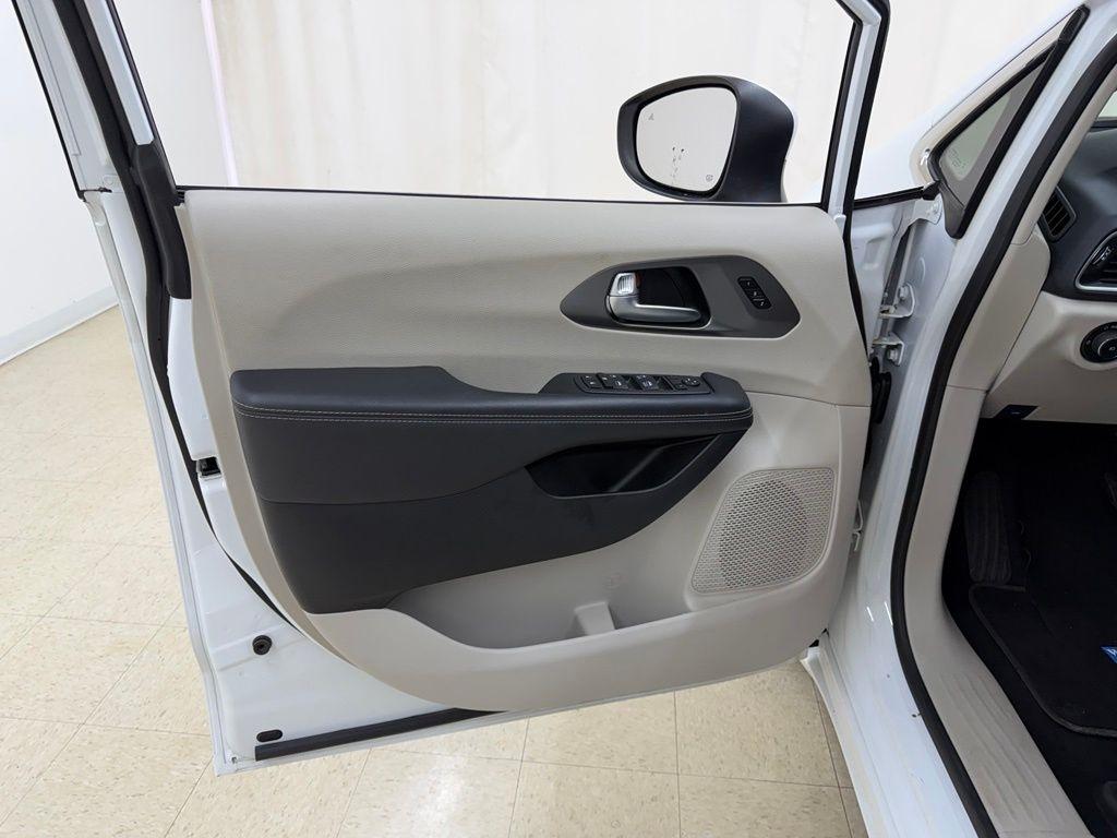 Chrysler Pacifica  2023