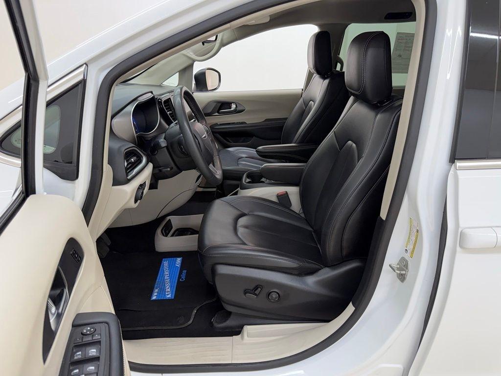 Chrysler Pacifica  2023