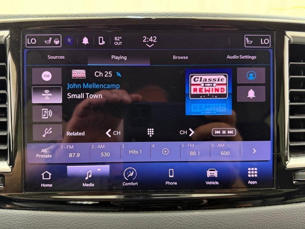 Chrysler Pacifica  2023