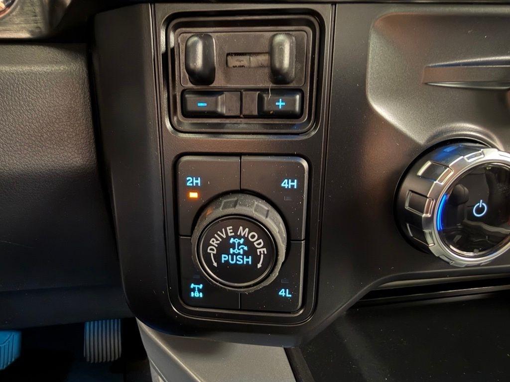 Ford F-250 SD  2027