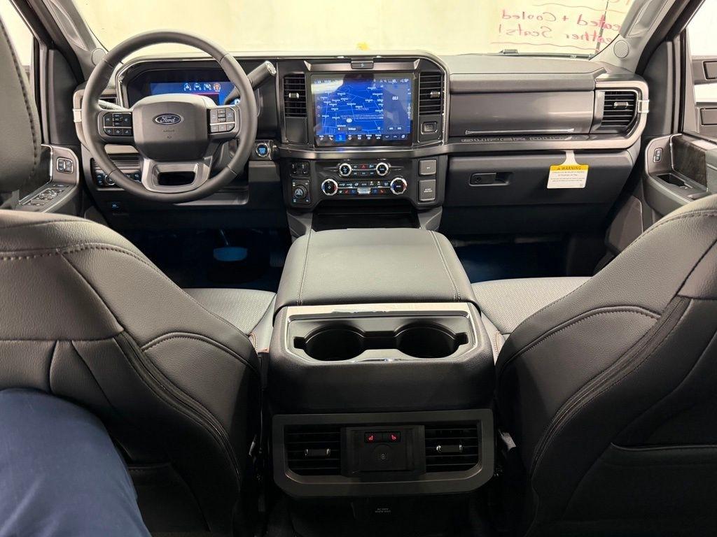 Ford F-250 SD  2027
