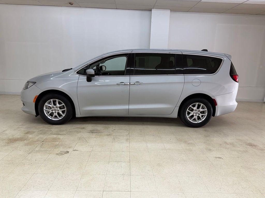 Chrysler Voyager  2023