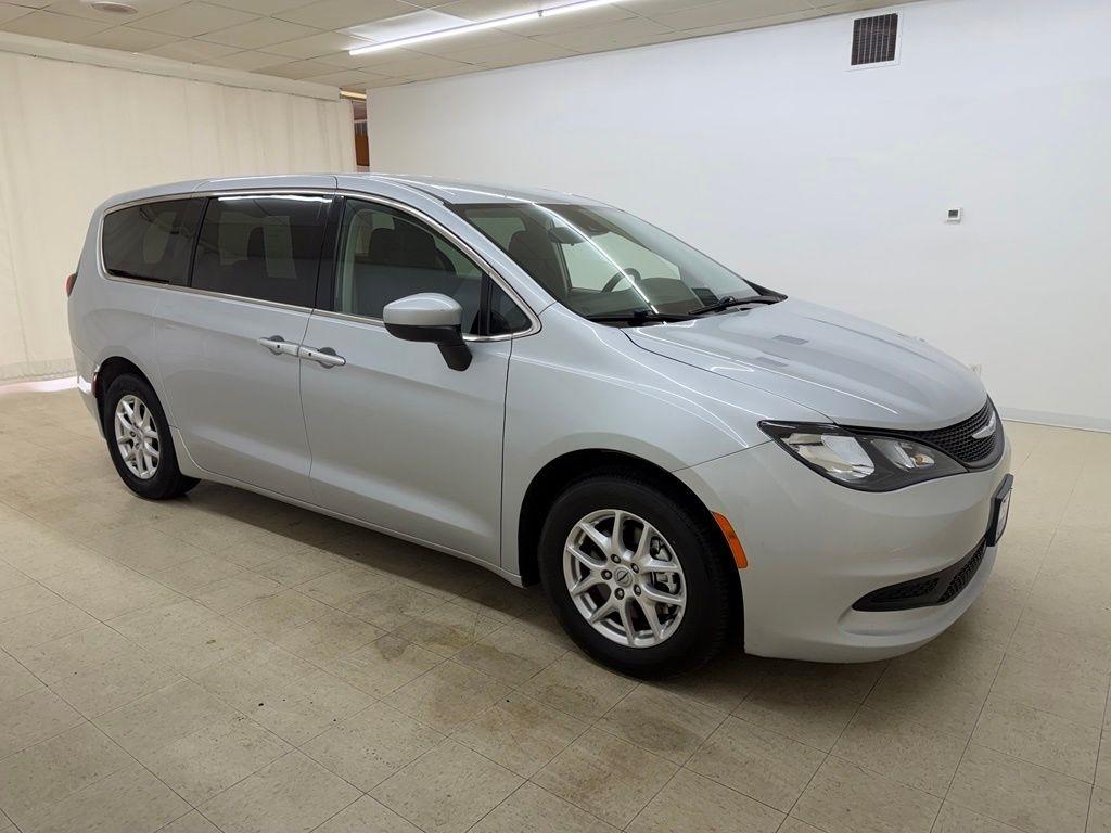 Chrysler Voyager  2023