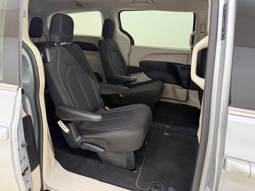 Chrysler Voyager  2023