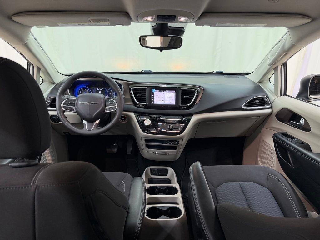 Chrysler Voyager  2023