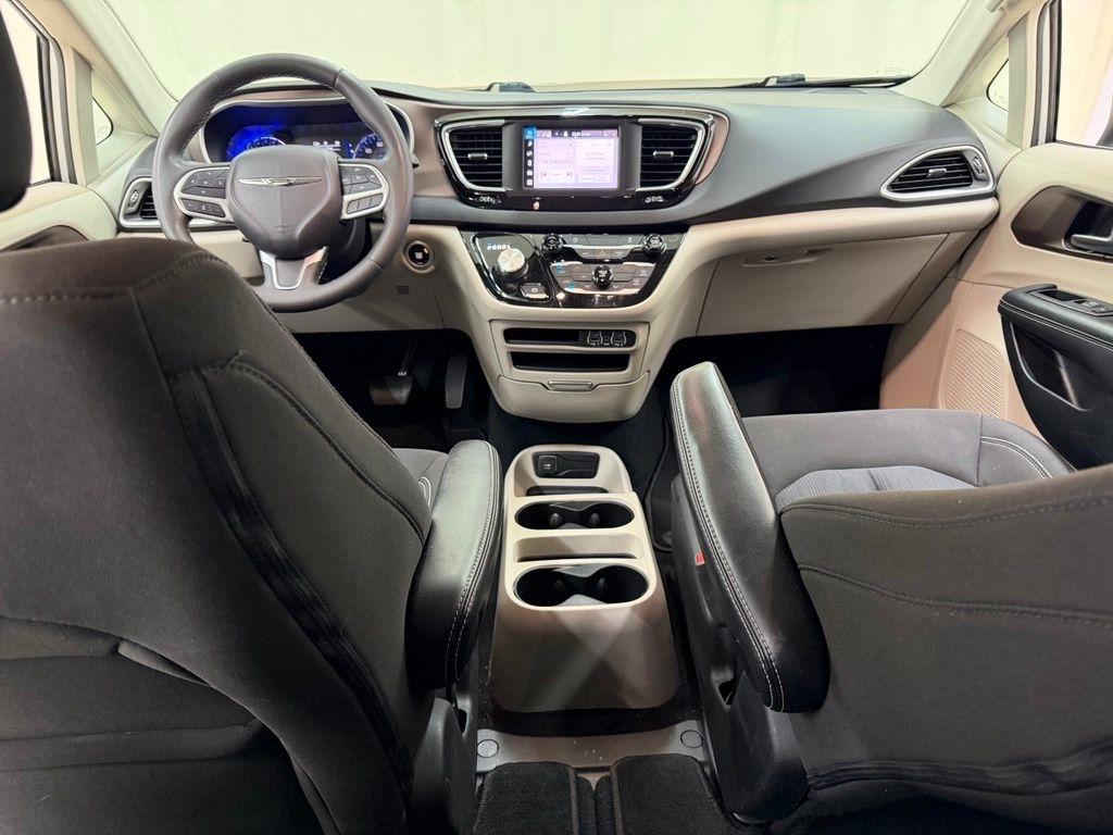 Chrysler Voyager  2023