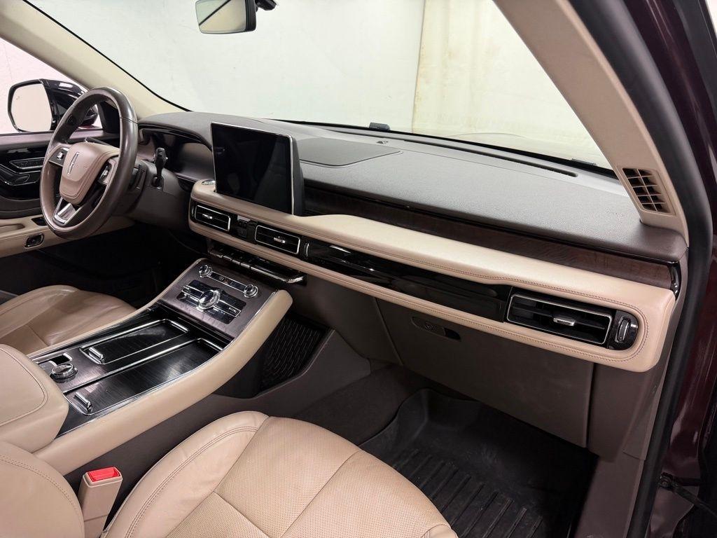 Lincoln Aviator  2020